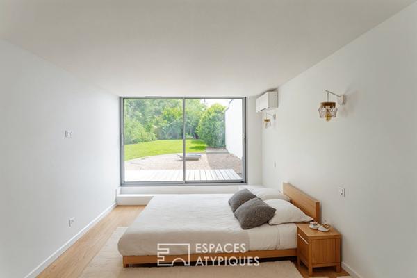 Charmante maison inversée des années 60 à la rénovation de qualité