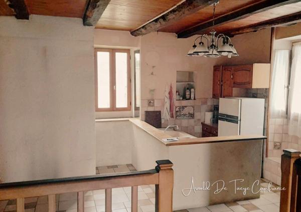 Maison à rénover à Belmont Bretenoux