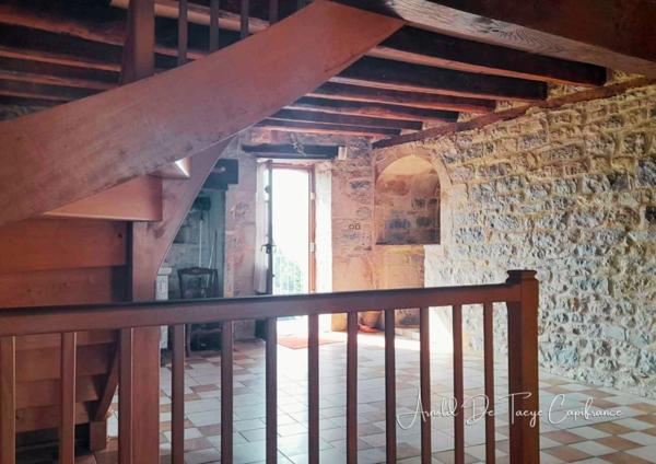 Maison à rénover à Belmont Bretenoux