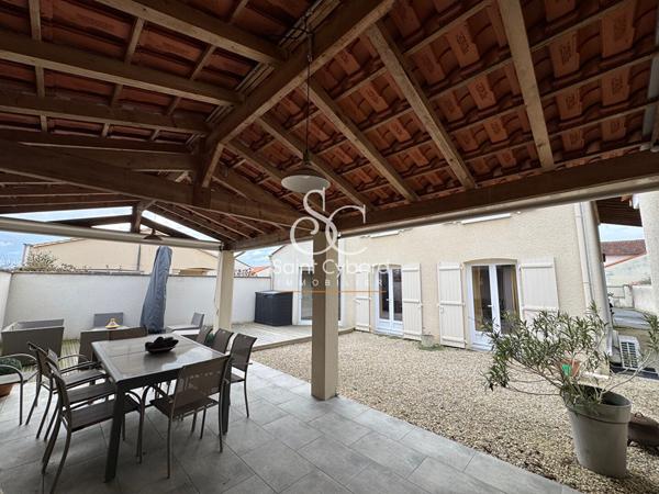 Saint Yrieix – Maison 5 pièce(s) 128 m2 habitables environ
