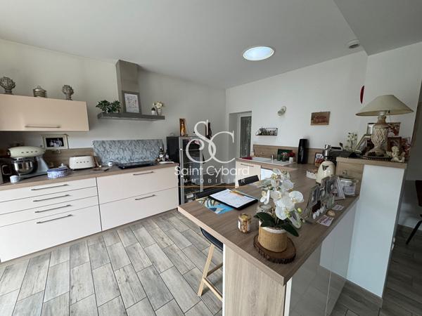 Saint Yrieix – Maison 5 pièce(s) 128 m2 habitables environ