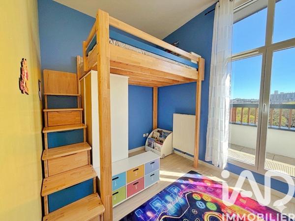 Appartement à vendre 5 pièces 108,15 m² Guyancourt