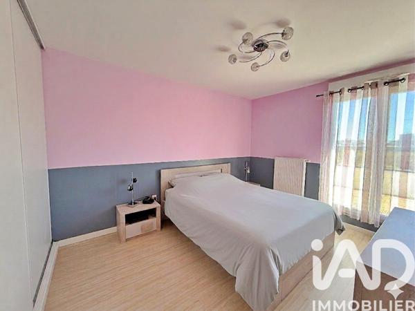 Appartement à vendre 5 pièces 108,15 m² Guyancourt