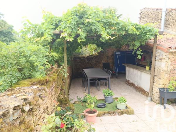 Maison à vendre 11 pièces 320 m² Bazoges-en-Pareds