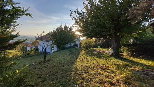 Charmante maison rénovée de 4 chambres à Trévoux