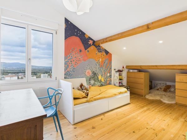 Charmante maison rénovée de 4 chambres à Trévoux