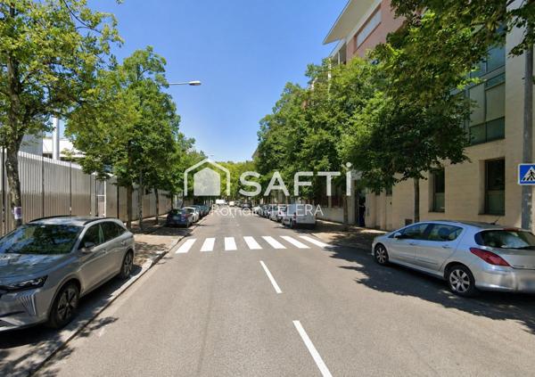 Exclusivité cours Barbey / Gare Saint Jean : place de parking en sous-sol sécurisé de 12 m² (4 places à vendre en tout)
