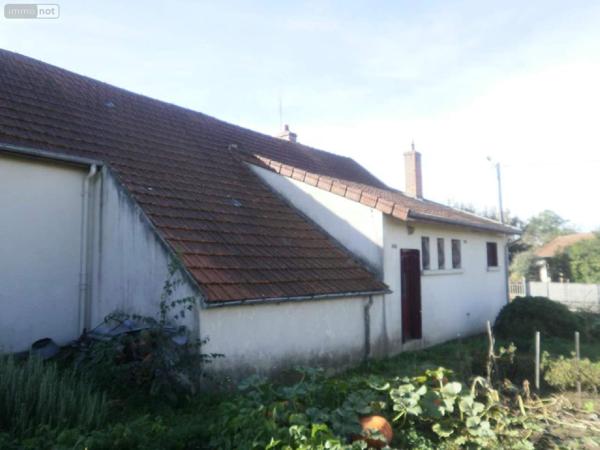 Maison à restaurer à vendre à Saint-Vallier en Saône-et-Loire (71230), ref : 063/1362