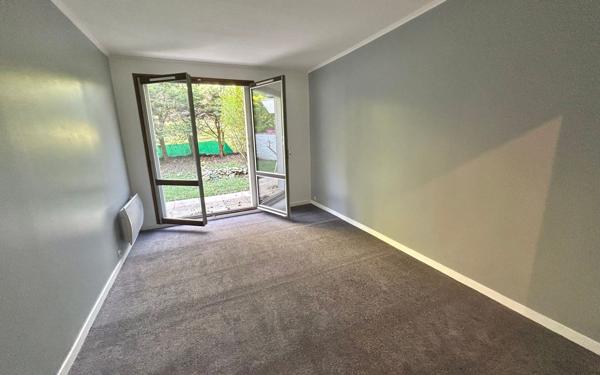 Appartement à vendre    2 pièces • 56 m2 Méry-sur-Oise