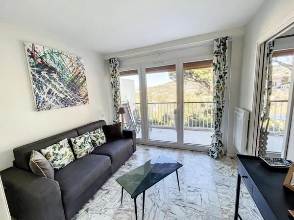 Vente                                                      Appartement
                        
                     3 pièces                      87 m2                     à Cannes