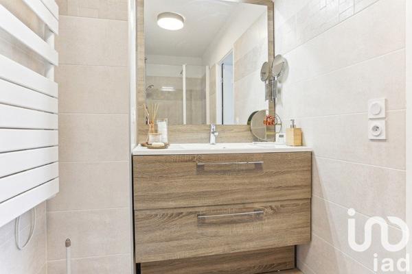 Appartement 2 pièces de 41 m² à Châtenay-Malabry (92290)