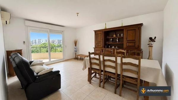Vente                                                      Appartement
                        
                     3 pièces                      65 m2                     à Nice