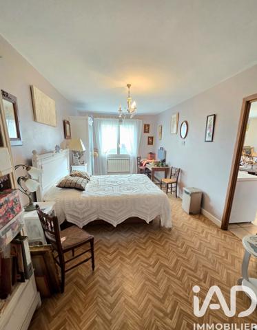 Maison à vendre 7 pièces 184 m² Lussac-les-Églises