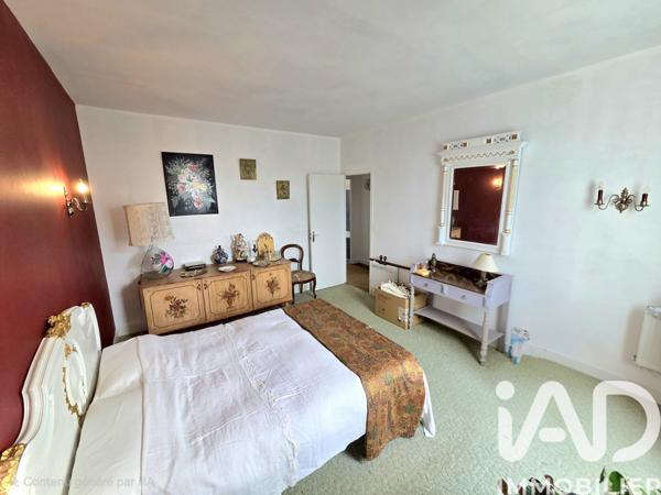 Maison à vendre 7 pièces 184 m² Lussac-les-Églises