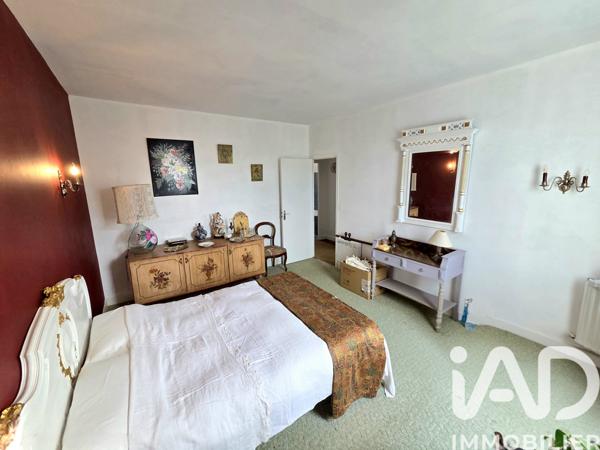 Maison à vendre 7 pièces 184 m² Lussac-les-Églises