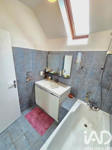 Maison à vendre 7 pièces 184 m² Lussac-les-Églises