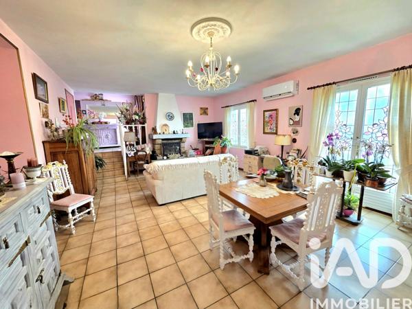Maison à vendre 7 pièces 184 m² Lussac-les-Églises