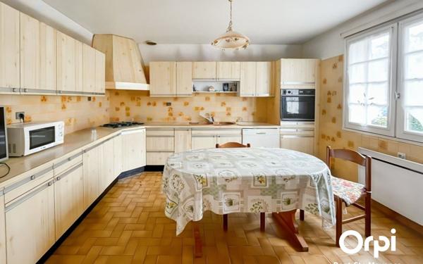 Maison à vendre    4 pièces • 110 m2 Monceaux