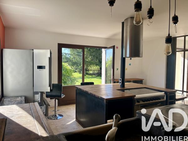Location maison 6 pièces 184 m² Cadenet