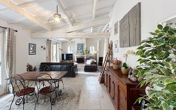 Maison à vendre    4 pièces • 122 m2 Roquefort-les-Pins