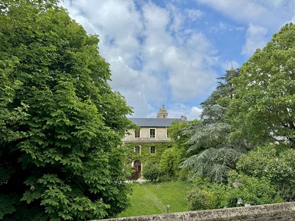 Studio entièrement rénové , en plein coeur de la vieille ville