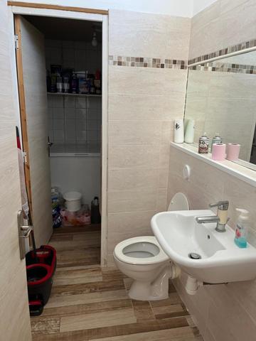 Belle maison rénovée avec cour, terrasse et garage