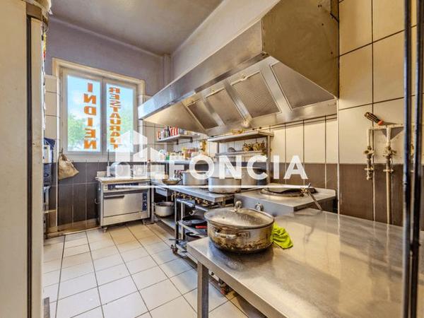 À vendre Local commercial 110.61 m² - Brest 29200