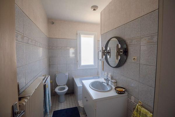 Maison Lagord/La Trompette, 3 chambres, bureau, garage.