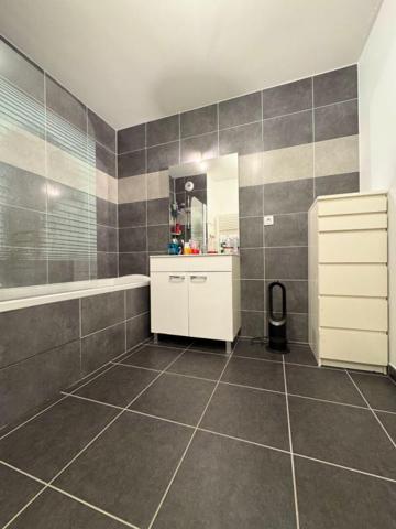 Appartement Genas 4 pièce(s) 82 m2