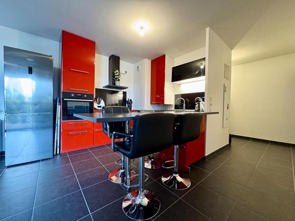 Appartement Genas 4 pièce(s) 82 m2