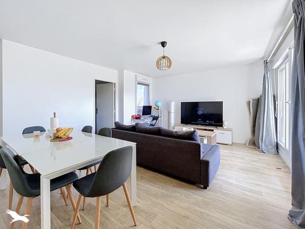 Appartement 317 000 € Élancourt 4 p 82 m² DPE C