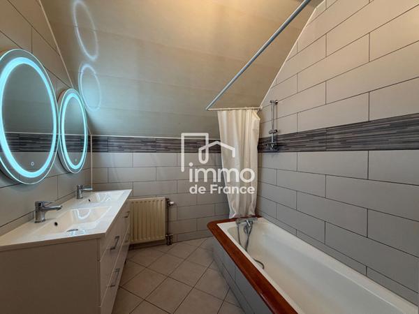 Appartement Valleiry 5 pièce(s) 124.31 m2