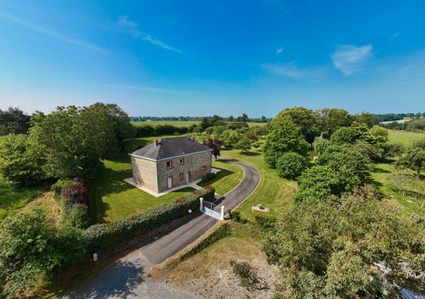 Proche MAYENNE, tranquille en campagne