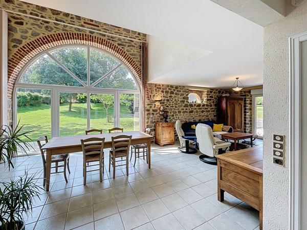 Proche MAYENNE, tranquille en campagne