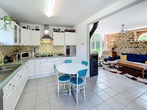 Proche MAYENNE, tranquille en campagne