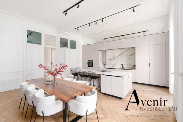 LYON 6 - EXCEPTION - 262m² - T6 - 5 chambres - GARAGE Lyon LYON 6 - EXCEPTION - 262m² - T6 - 5 chambres - GARAGE Lyon
