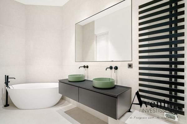 LYON 6 - EXCEPTION - 262m² - T6 - 5 chambres - GARAGE Lyon LYON 6 - EXCEPTION - 262m² - T6 - 5 chambres - GARAGE Lyon
