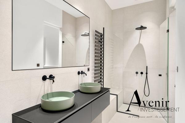 LYON 6 - EXCEPTION - 262m² - T6 - 5 chambres - GARAGE Lyon LYON 6 - EXCEPTION - 262m² - T6 - 5 chambres - GARAGE Lyon