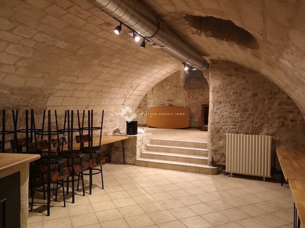 Local professionnel à vendre, 251 m² - Crépy-en-Valois 60800
