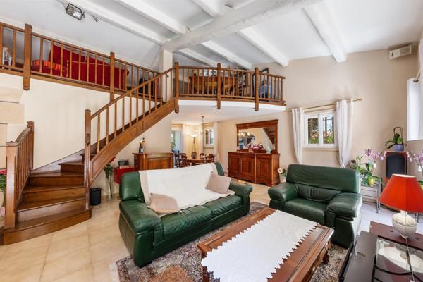 Trans-en-Provence (83720) TRANS en PROVENCE Villa traditionnelle avec piscine et VUE dégagée