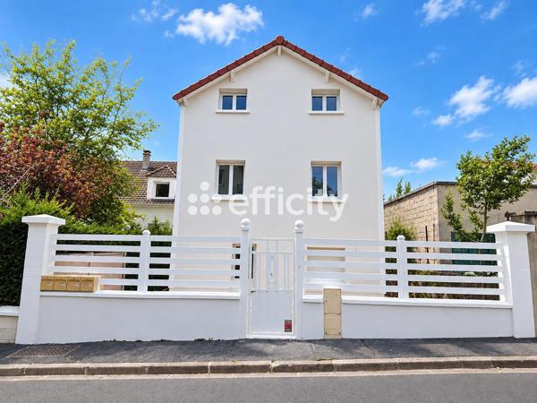 Immeuble
        
        - 140 m² Exclusivité 835 000 € *