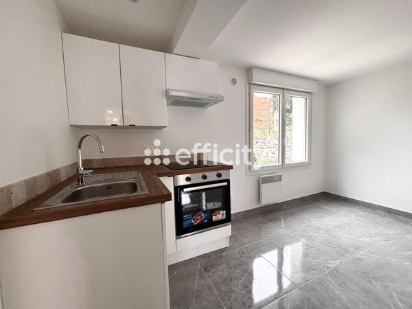 Immeuble
        
        - 140 m² Exclusivité 835 000 € *