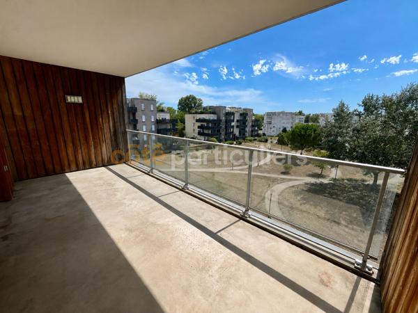 Vente
                Appartement75 m² - 3 Pièces -
                    BRUGES (33520)
