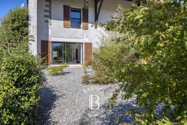 Saint-Julien-en-Genevois, Maison 4 Chambres -  391 m² à vendre