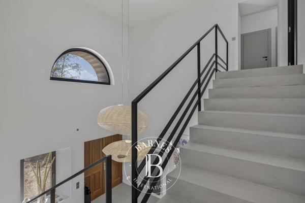Saint-Julien-en-Genevois, Maison 4 Chambres -  391 m² à vendre