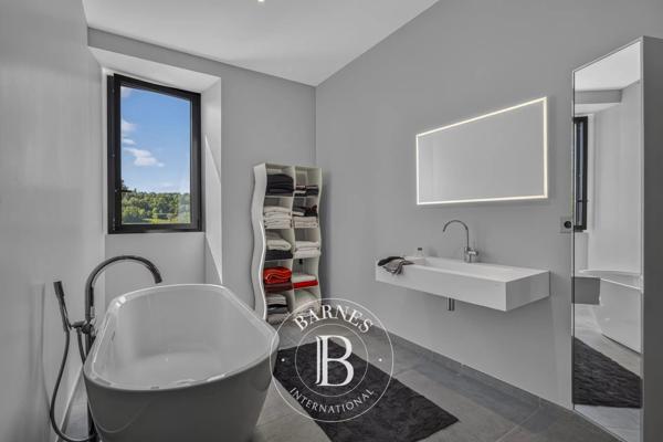 Saint-Julien-en-Genevois, Maison 4 Chambres -  391 m² à vendre