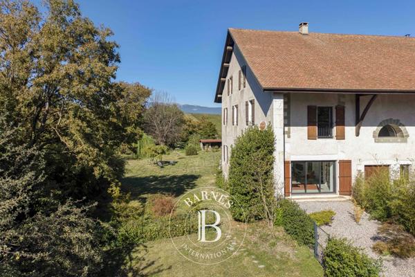 Saint-Julien-en-Genevois, Maison 4 Chambres -  391 m² à vendre