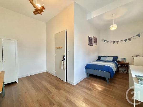 Maison à vendre  4 pièces - 140 m 2   MOULINS  - 03