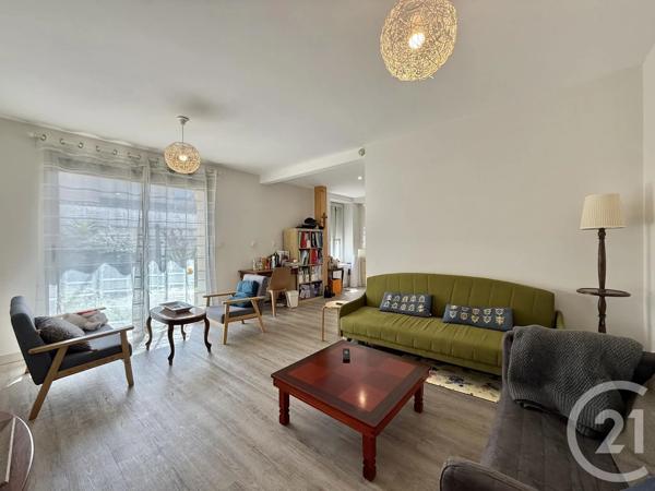 Maison à vendre  4 pièces - 140 m 2   MOULINS  - 03