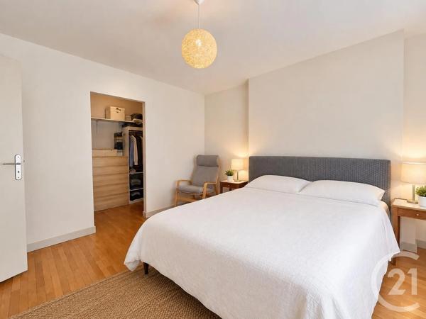 Maison à vendre  4 pièces - 140 m 2   MOULINS  - 03